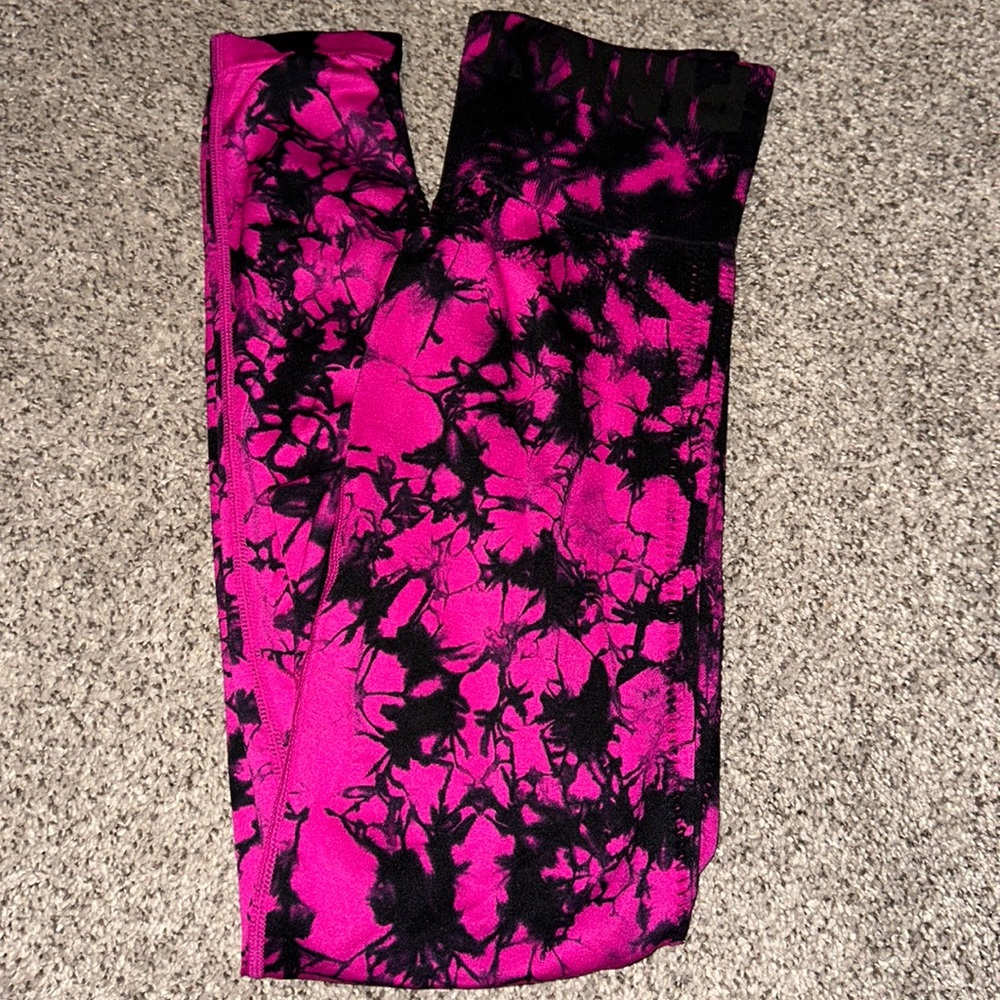 Women’s Pink Leggings